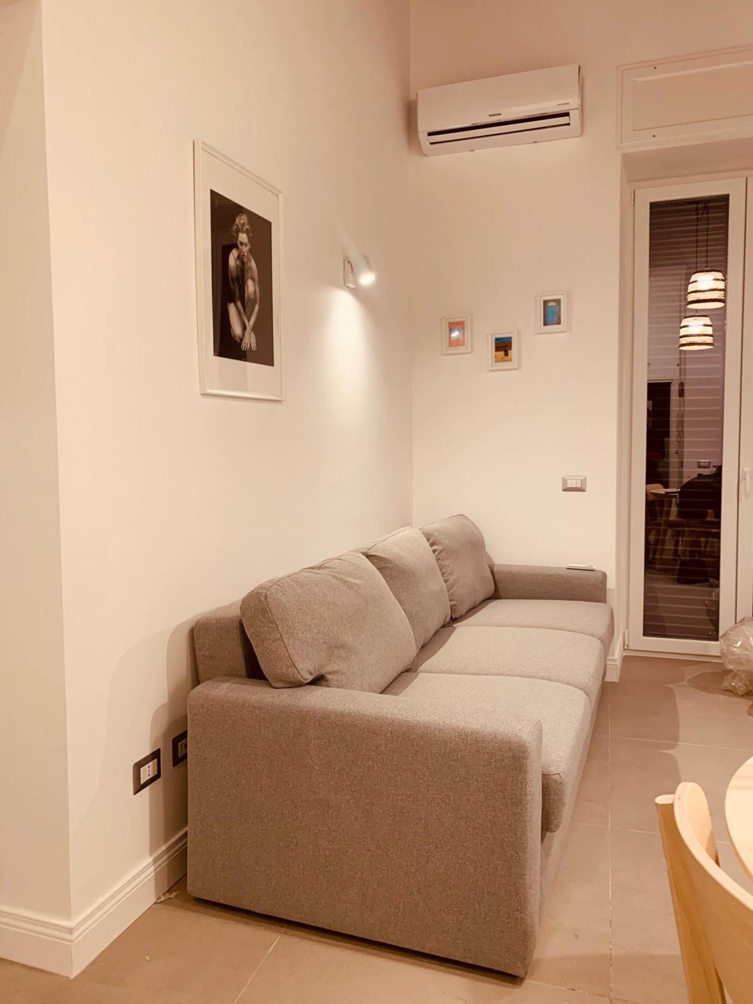 Fafa Apartment City Center Наполи Екстериор снимка